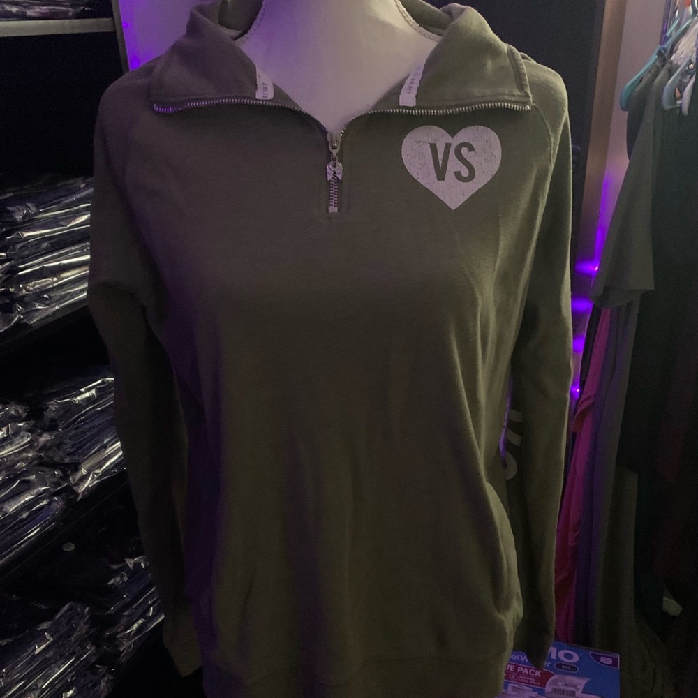 Victoria Secret Pullover